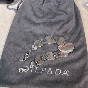 Silpada’s 925 silver bracelet